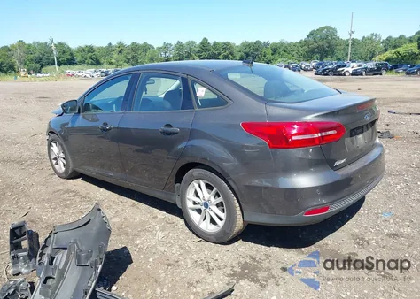 2015 Ford Focus Se z USA, uszkodzony, nr VIN 1FADP3F27FL353162